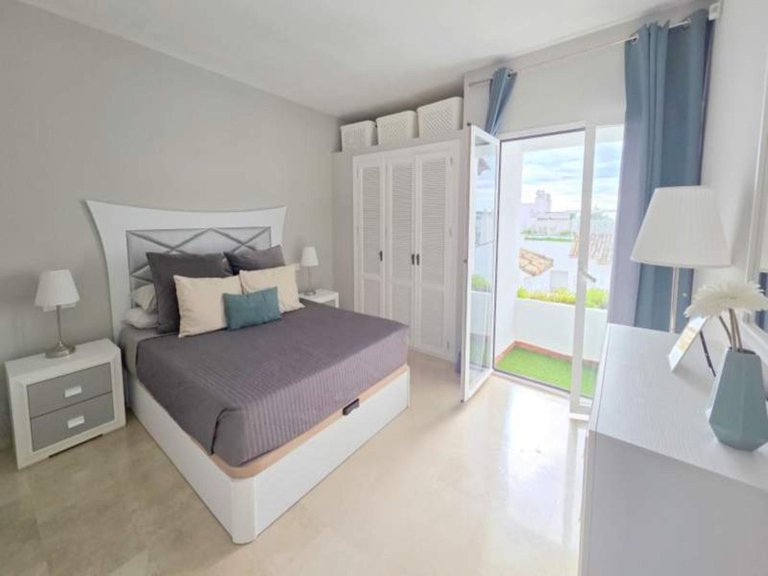 Apartment for Sale in La Duquesa, Malaga 10