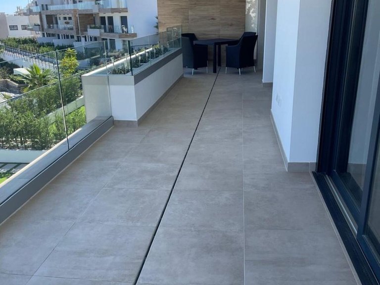 Apartment for Sale in Atalaya, Malaga 11