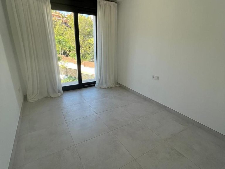Apartment for Sale in Atalaya, Malaga 6