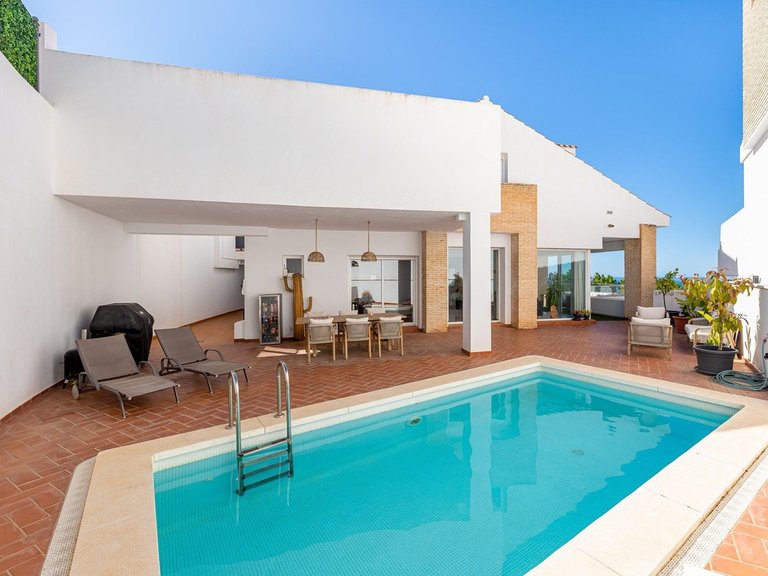 Villa for Sale in Torremuelle, Malaga 17