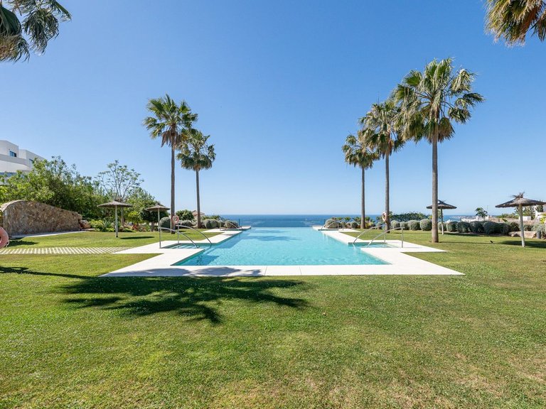 Villa for Sale in Torremuelle, Malaga 2