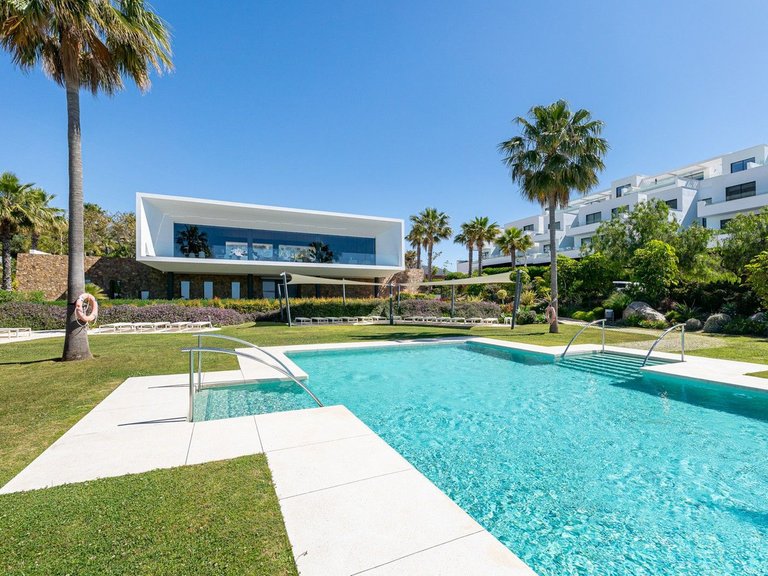 Villa for Sale in Torremuelle, Malaga 43
