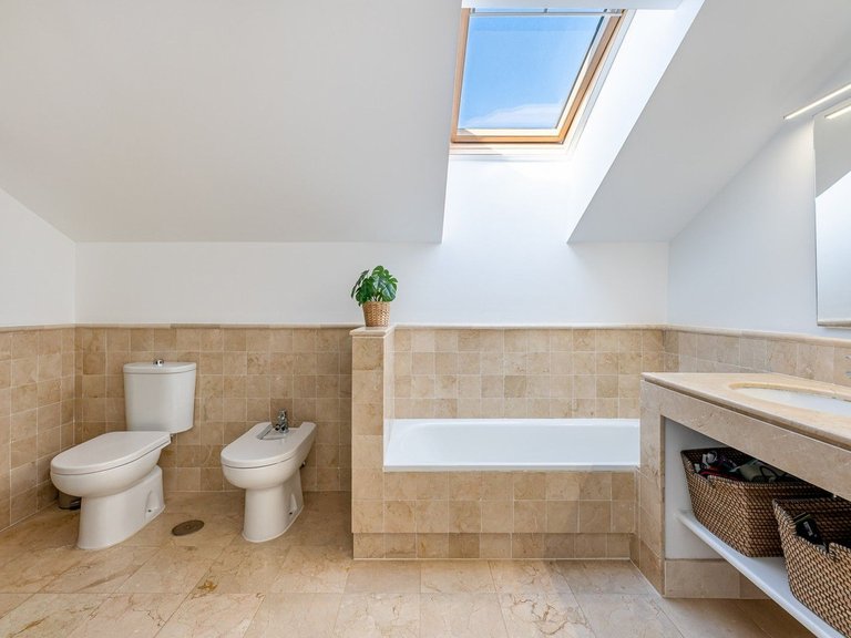 Villa for Sale in Torremuelle, Malaga 9