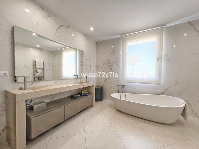 Villa for Sale in Sotogrande, Cadiz 17