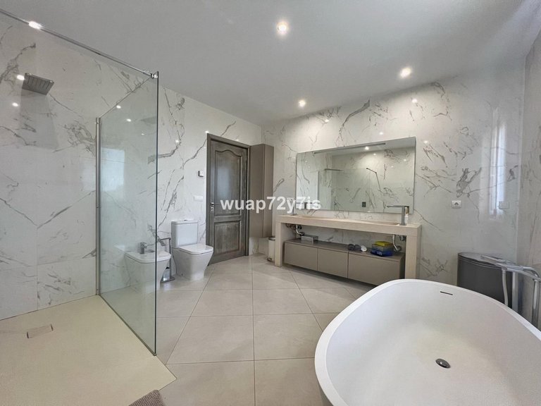 Villa for Sale in Sotogrande, Cadiz 18