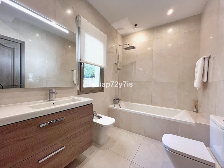 Villa for Sale in Sotogrande, Cadiz 20