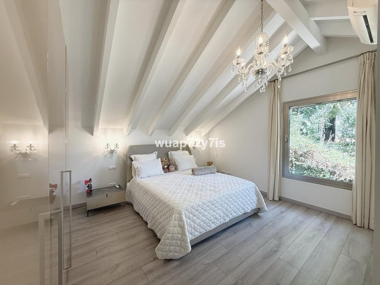 Villa for Sale in Sotogrande, Cadiz 25
