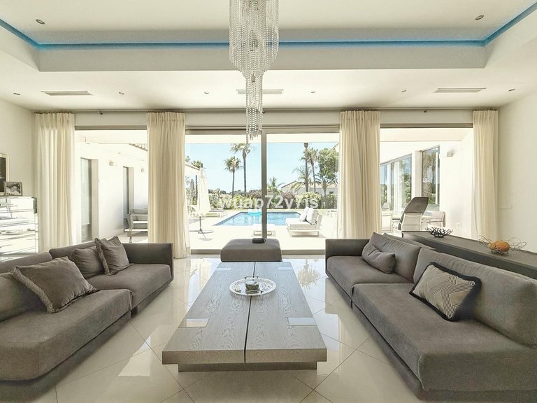 Villa for Sale in Sotogrande, Cadiz 3