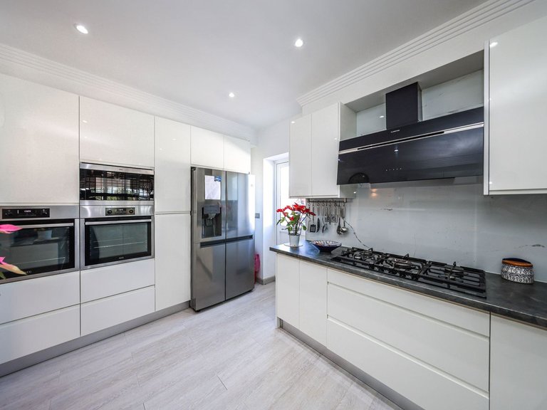 Villa for Sale in Coín, Malaga 12