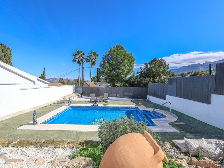 Villa for Sale in Coín, Malaga 41