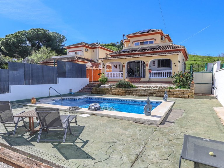 Villa for Sale in Coín, Malaga 5