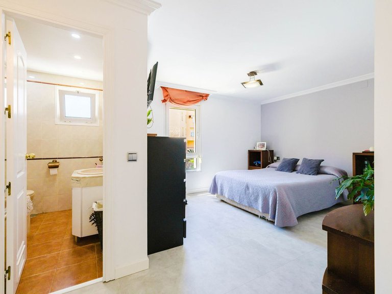 Apartment for Sale in Benalmadena, Malaga 14
