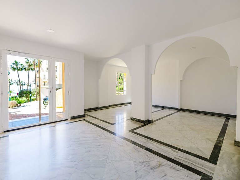 Apartment for Sale in Benalmadena, Malaga 25