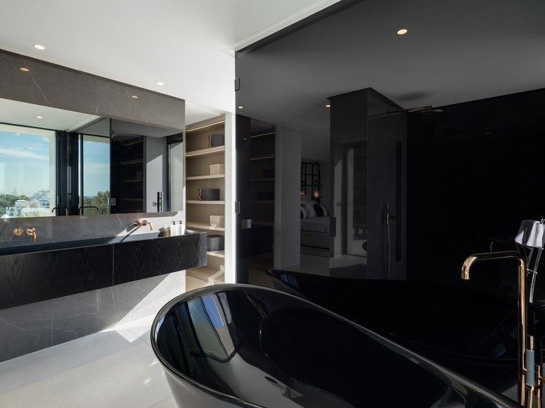 Villa for Sale in Benahavís, Malaga 26