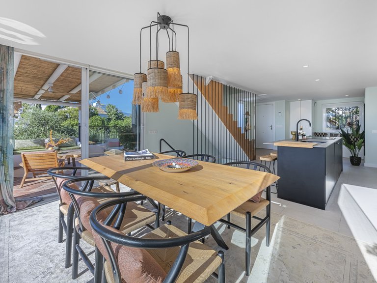 Villa for Sale in The Golden Mile, Malaga 10