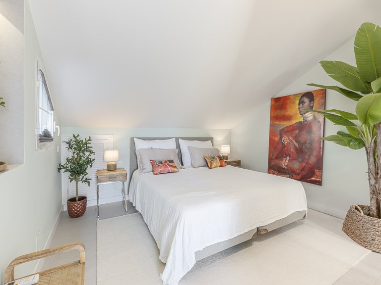 Villa for Sale in The Golden Mile, Malaga 23