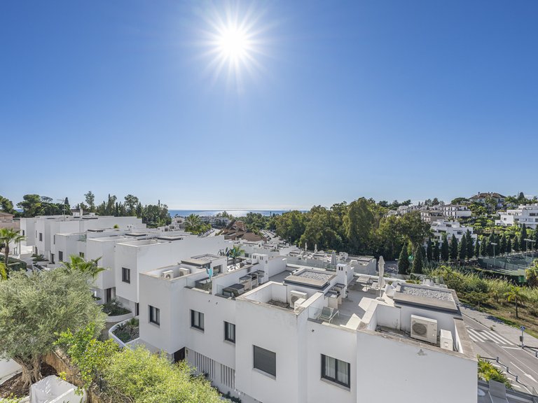 Villa for Sale in The Golden Mile, Malaga 27