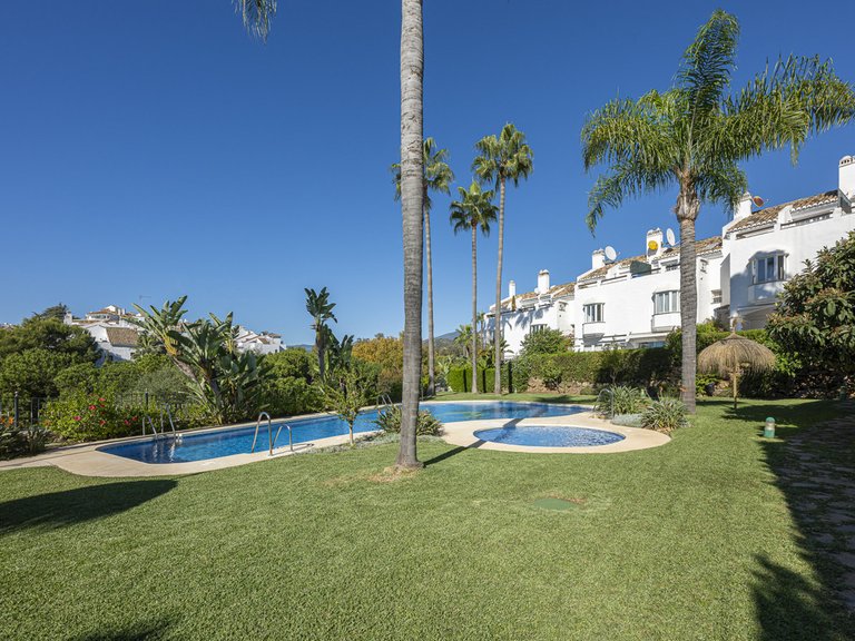 Villa for Sale in The Golden Mile, Malaga 29