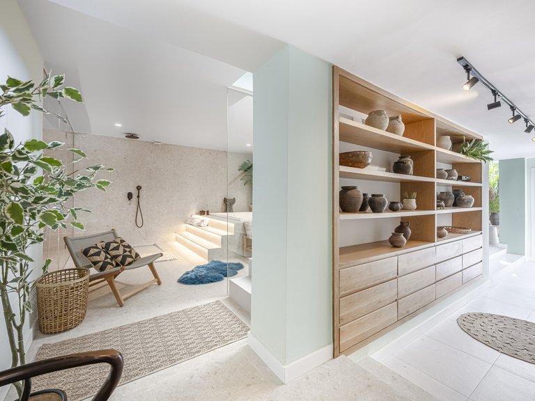 Villa for Sale in The Golden Mile, Malaga 30