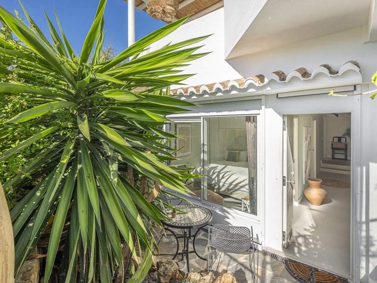 Villa for Sale in The Golden Mile, Malaga 43