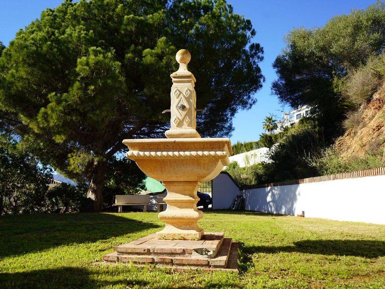 Villa for Sale in Mijas Golf, Malaga 5