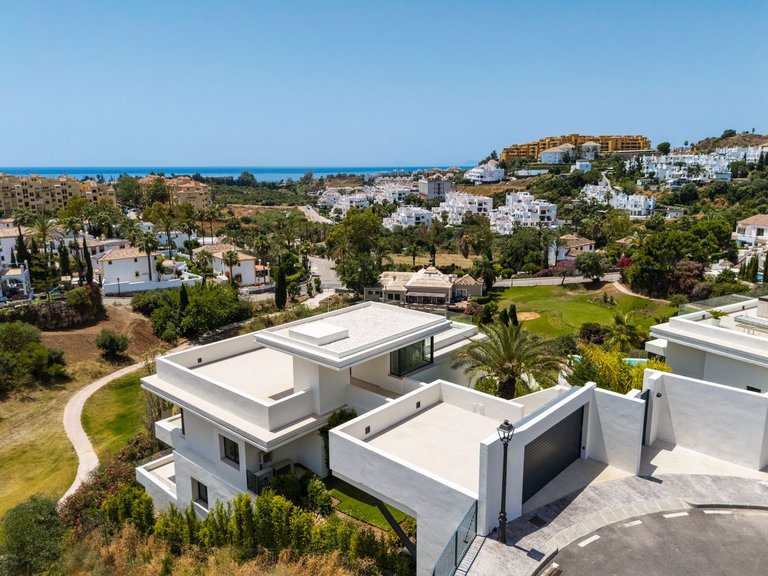 Villa for Sale in Estepona, Malaga 20