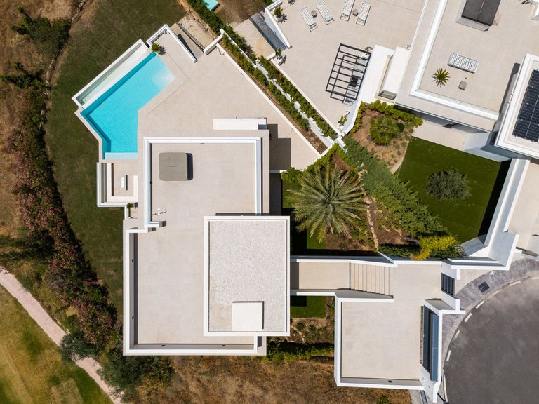 Villa for Sale in Estepona, Malaga 25