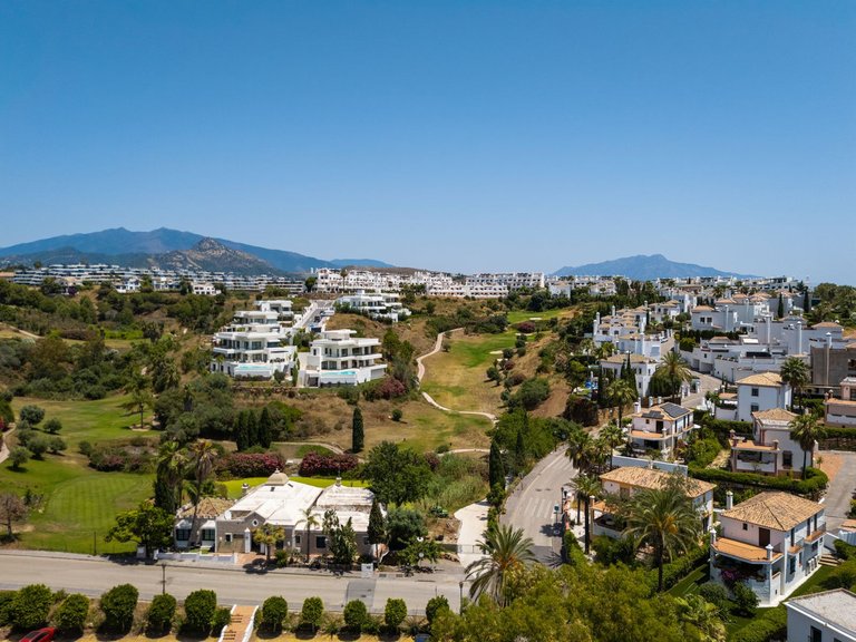 Villa for Sale in Estepona, Malaga 26