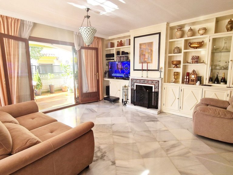 Villa for Sale in Mijas Golf, Malaga 1