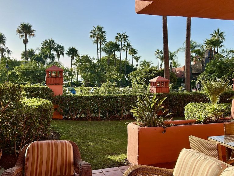 Apartment for Sale in New Golden Mile, Malaga 12
