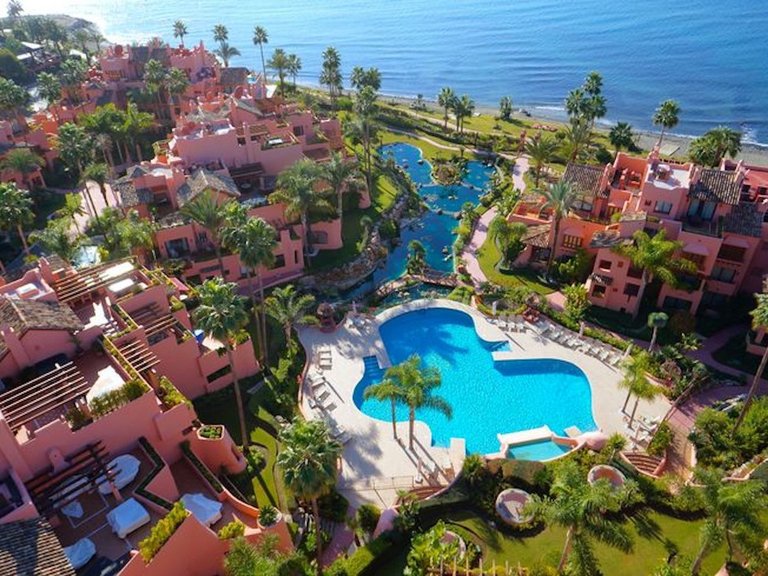 Apartment for Sale in New Golden Mile, Malaga 2