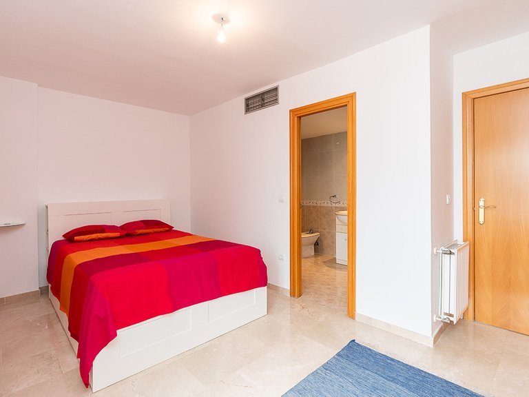 Apartment for Sale in Guadalmina Alta, Malaga 16