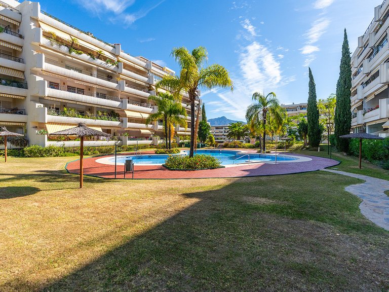 Apartment for Sale in Guadalmina Alta, Malaga 26
