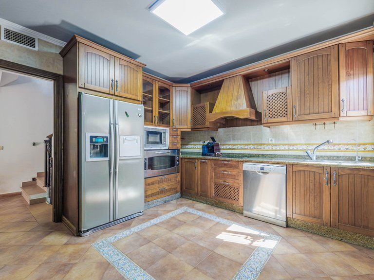 Villa for Sale in Puerto De La Torre, Malaga 8
