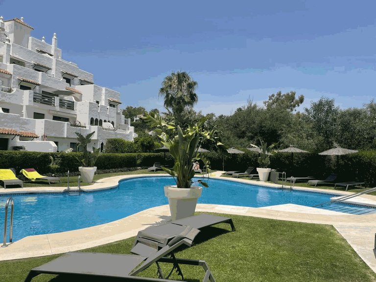 Apartment for Sale in Selwo, Malaga 1