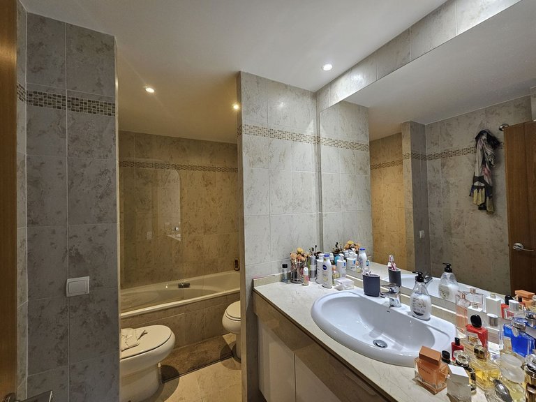 Apartment for Sale in Selwo, Malaga 24