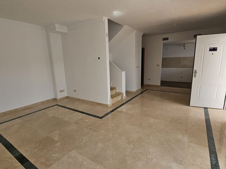 Villa for Sale in Doña Julia, Malaga 10