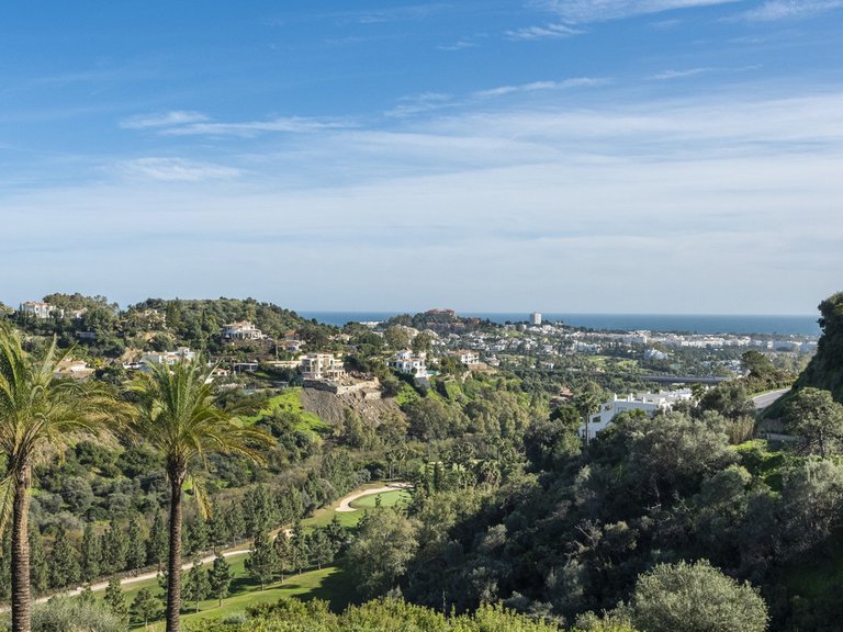 Apartment for Sale in La Quinta, Malaga 29