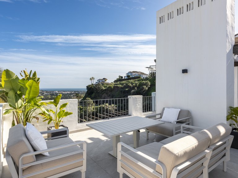 Apartment for Sale in La Quinta, Malaga 3