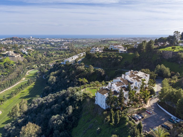 Apartment for Sale in La Quinta, Malaga 32
