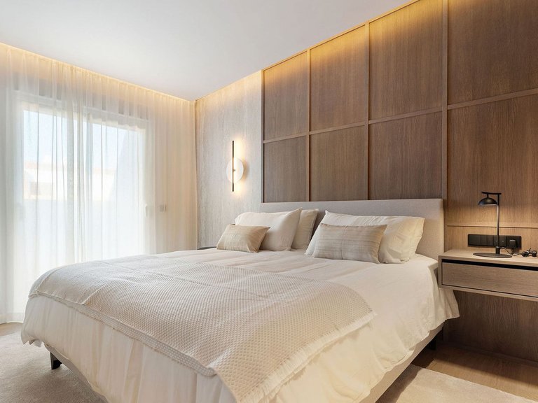 Apartment for Sale in The Golden Mile, Malaga 20
