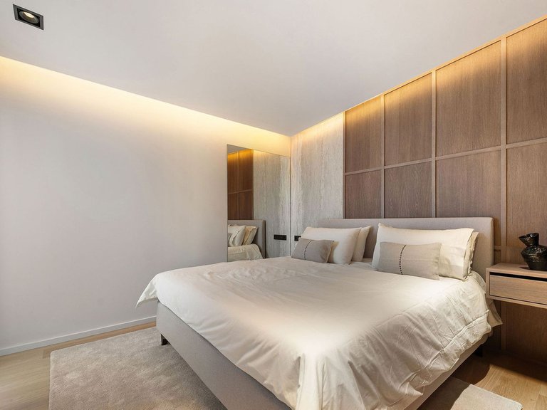 Apartment for Sale in The Golden Mile, Malaga 23