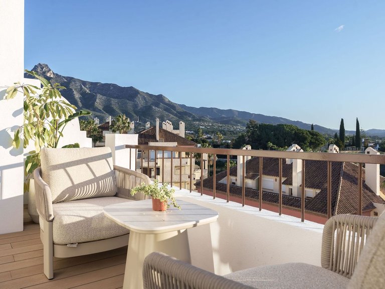 Apartment for Sale in The Golden Mile, Malaga 27