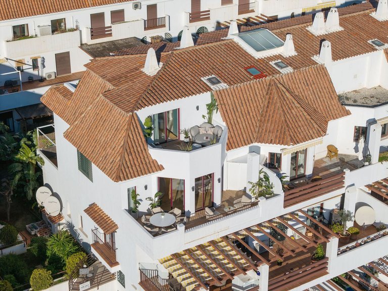 Apartment for Sale in The Golden Mile, Malaga 38