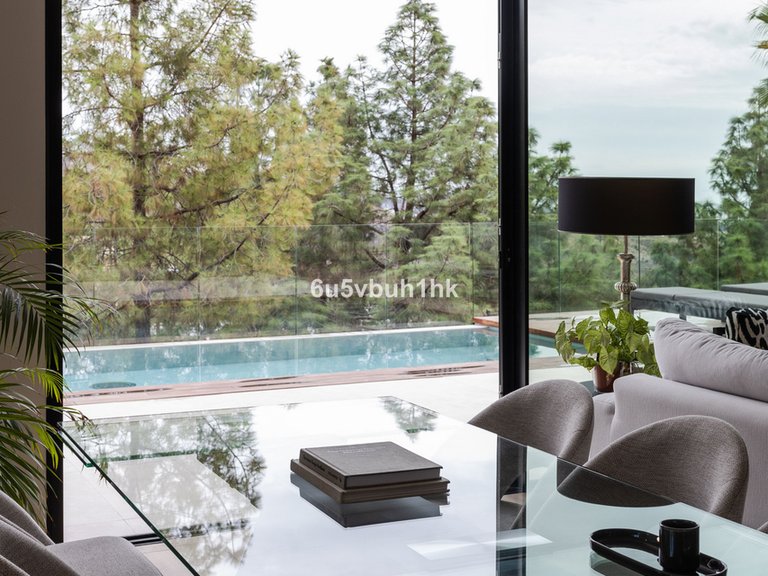 Villa for Sale in El Atabal, Malaga 8