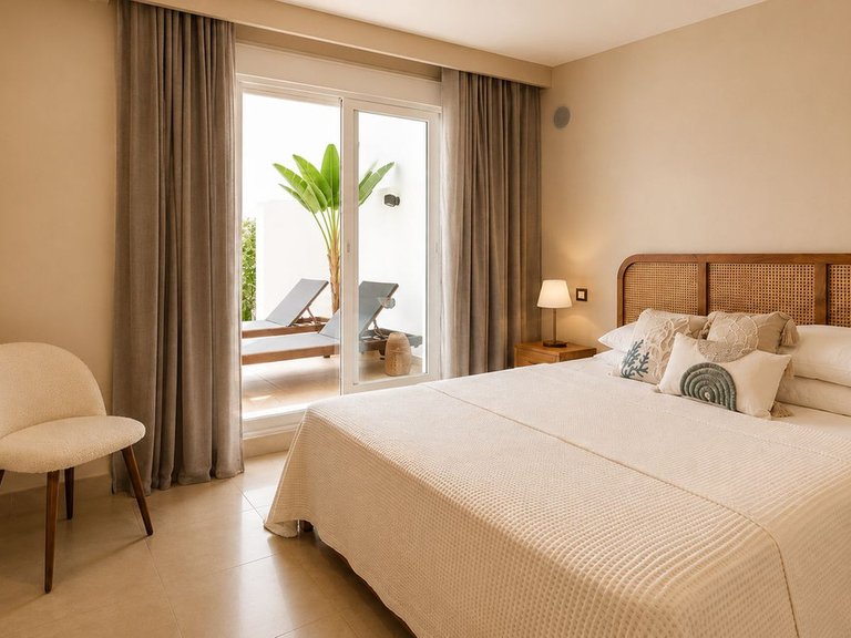 Apartment for Sale in El Paraiso, Malaga 15