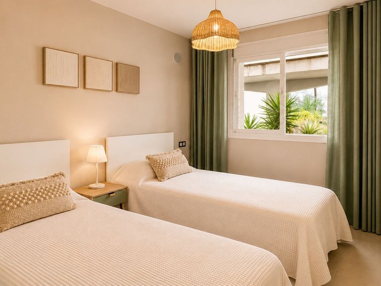 Apartment for Sale in El Paraiso, Malaga 17