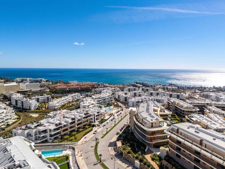 Apartment for Sale in Fuengirola, Malaga 2