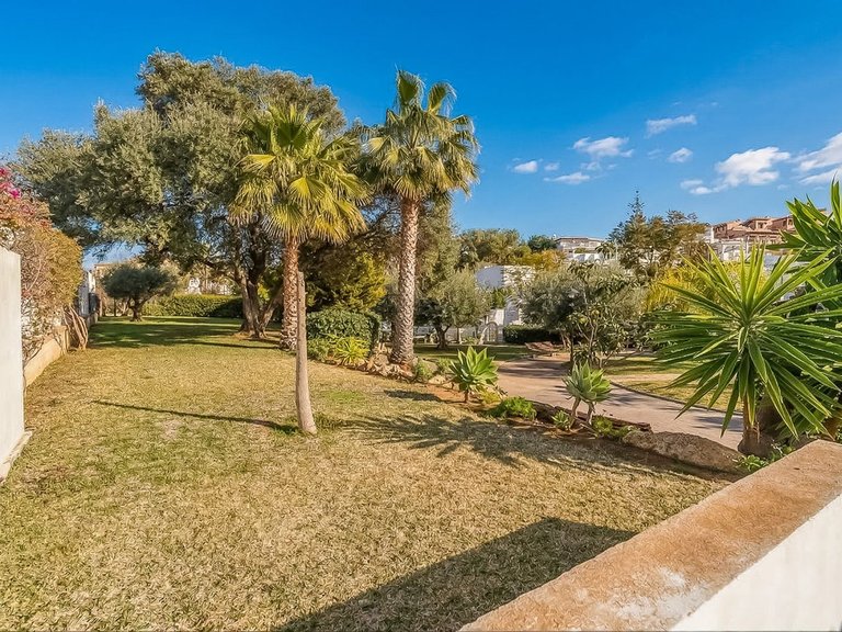 Villa for Sale in Calahonda, Malaga 49
