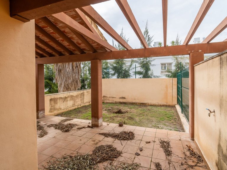 Villa for Sale in Calahonda, Malaga 9